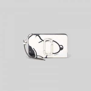Marc Jacobs - Peanuts x Marc Jacobs The Snapshot Compact Wallet