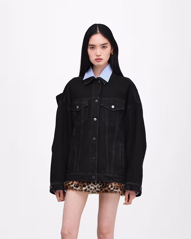 Bow Oversized Trucker