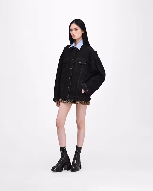 Bow Oversized Trucker - image 3