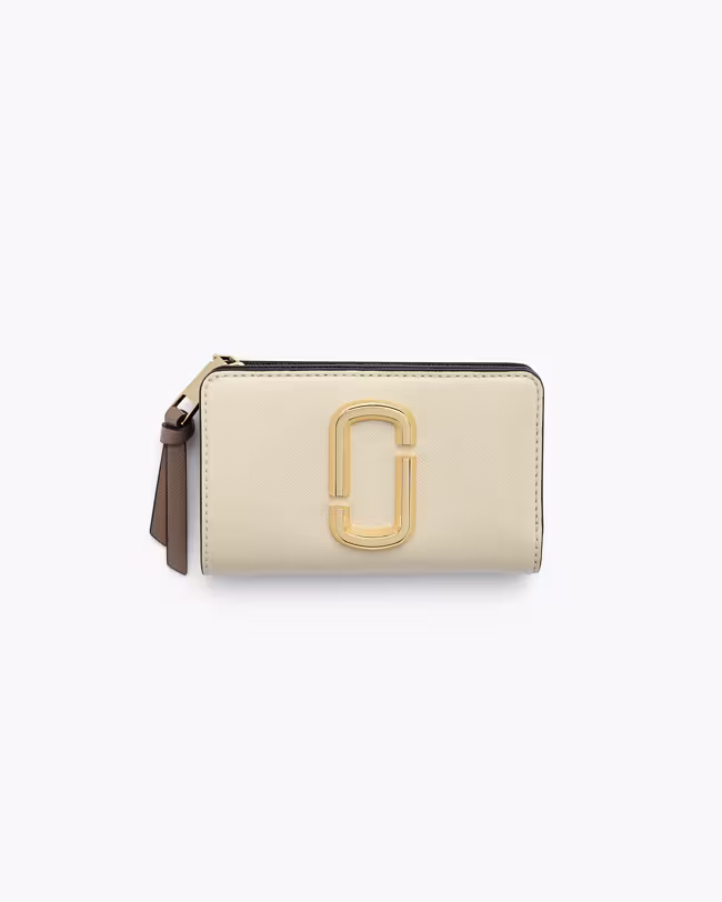 The Snapshot Compact Wallet