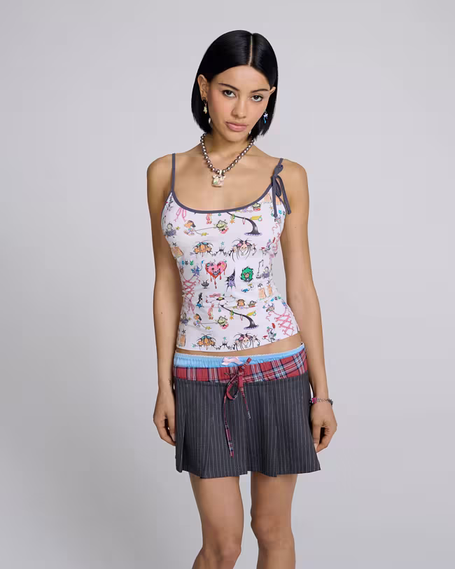 Characters Cami