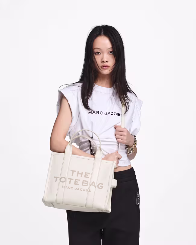 The Leather Medium Tote Bag - image 2